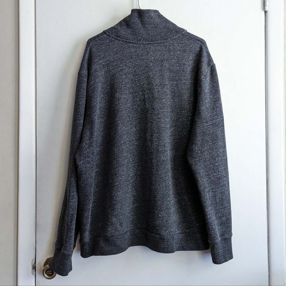 Men's Banana Republic Sweater - Picture 3 of 6